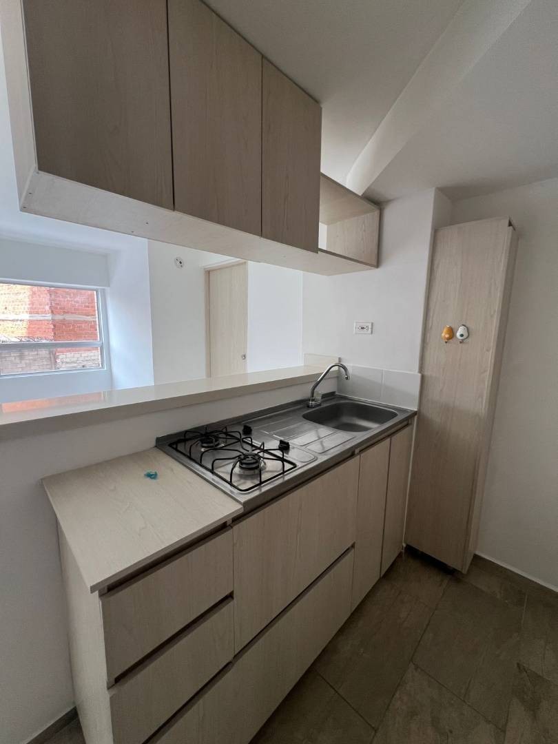 1BR Apartment in Calasanz (40 m²) - 2