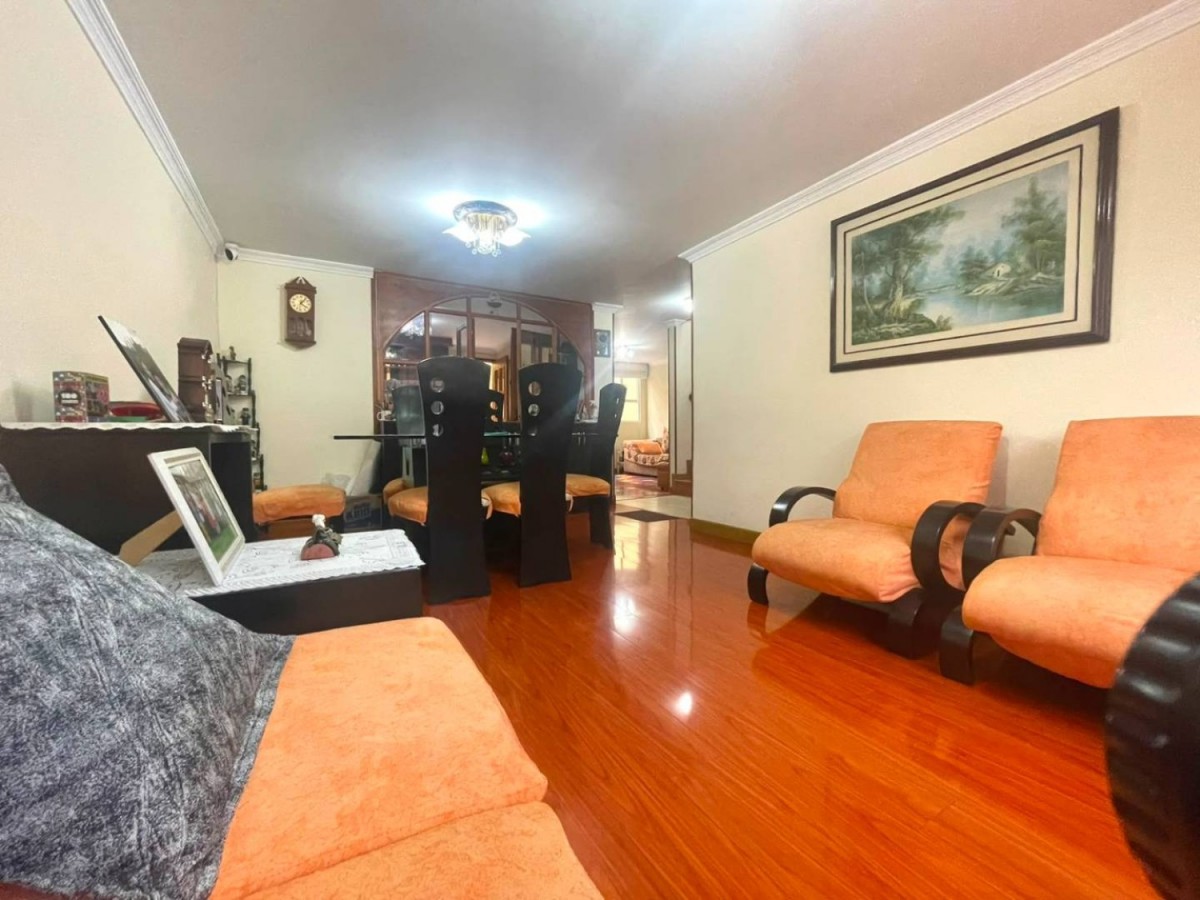 Casa en venta en La Europa, Bogotá · foto 5 de 24