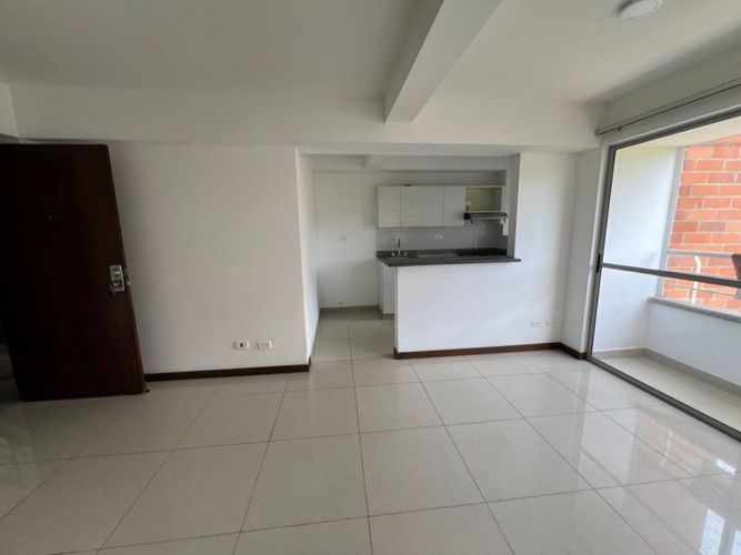 Apartamento de 2 alcobas en arriendo en Calasanz, Medellín, 68 m² · foto 5 de 19