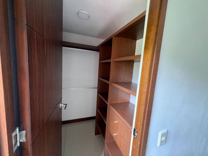Apartamento de 2 alcobas en arriendo en Calasanz, Medellín, 68 m² · foto 9 de 19