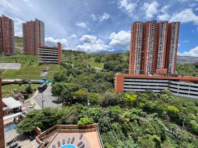 Apartamento de 2 alcobas en arriendo en Calasanz, Medellín, 68 m² · foto 12 de 19