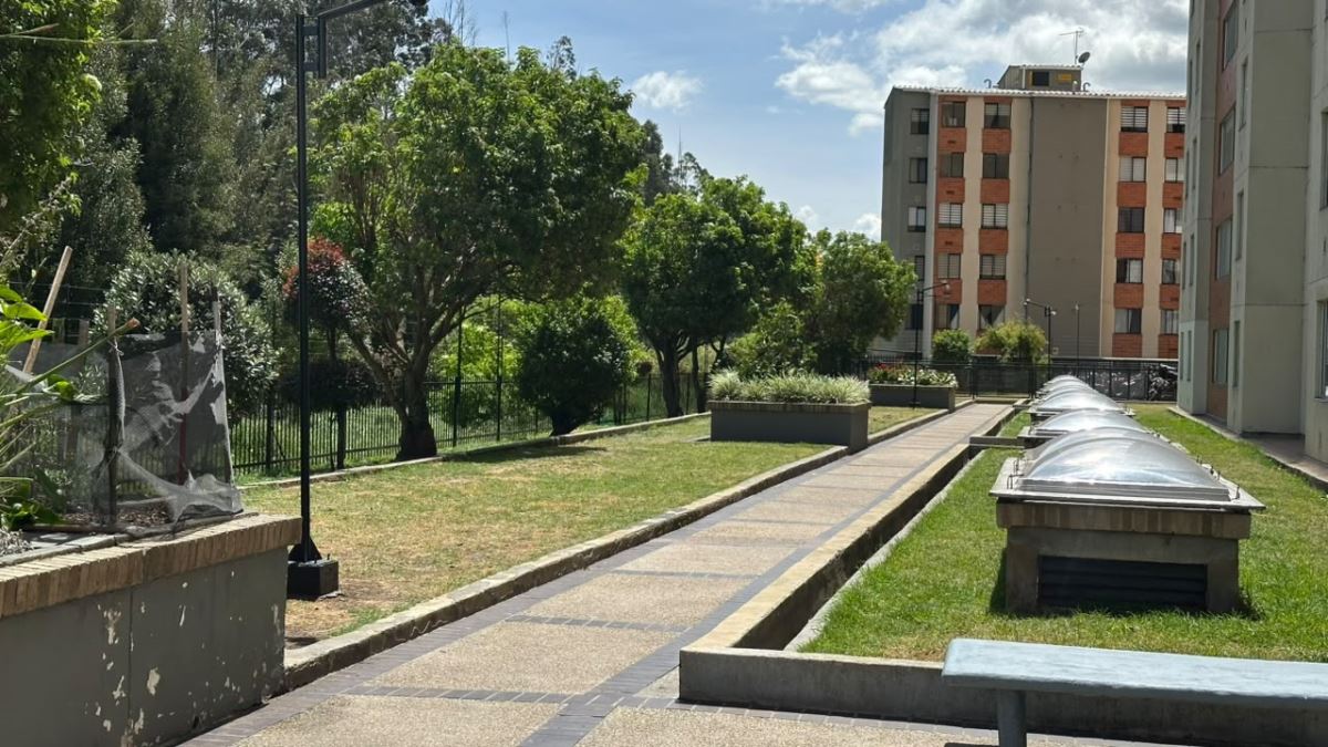Apartamento en venta en Engativá, Bogotá · foto 2 de 19