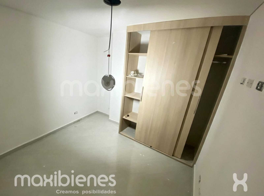 Apartamento en venta en Loma Del Indio, Medellín · foto 3 de 8