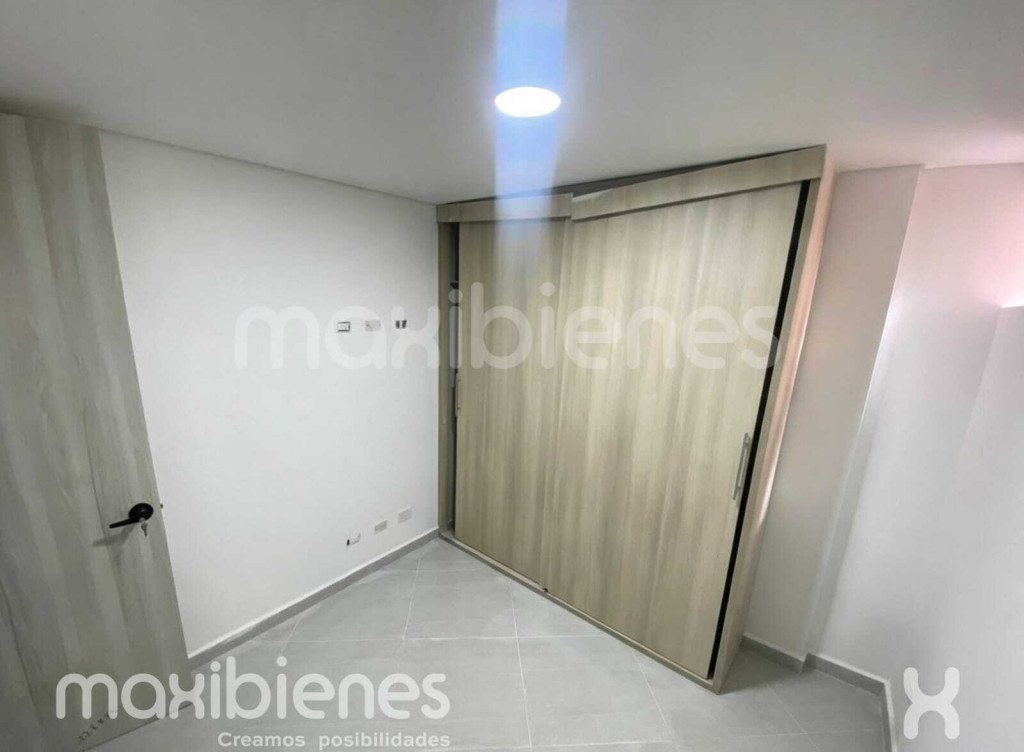 Apartamento en venta en Loma Del Indio, Medellín · foto 7 de 8