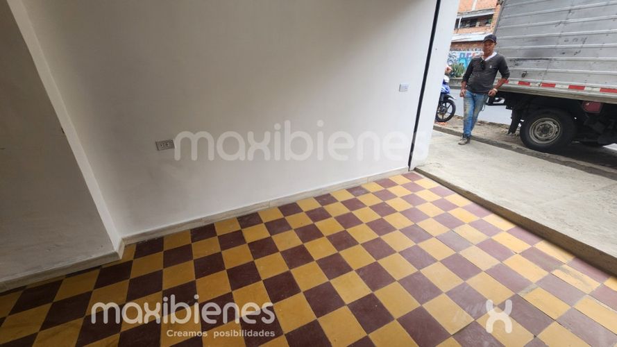 Local en arriendo en Prado, Bello, 23 m² · foto 5 de 6