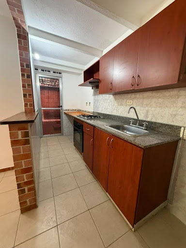 Apartamento en venta en Los Colores, Medellín · foto 5 de 16