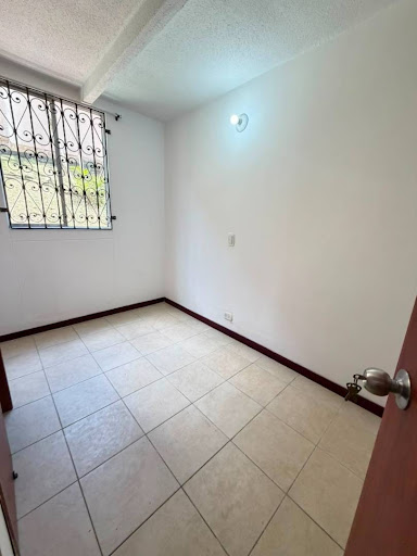 Apartamento en venta en Los Colores, Medellín · foto 9 de 16
