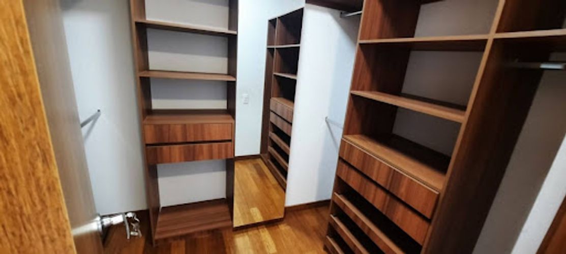 Apartamento de 3 alcobas en arriendo en Vizcaya, Medellín, 168 m² · foto 13 de 24