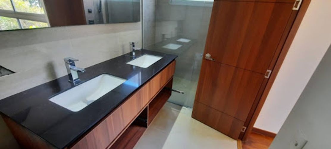 Apartamento de 3 alcobas en arriendo en Vizcaya, Medellín, 168 m² · foto 18 de 24