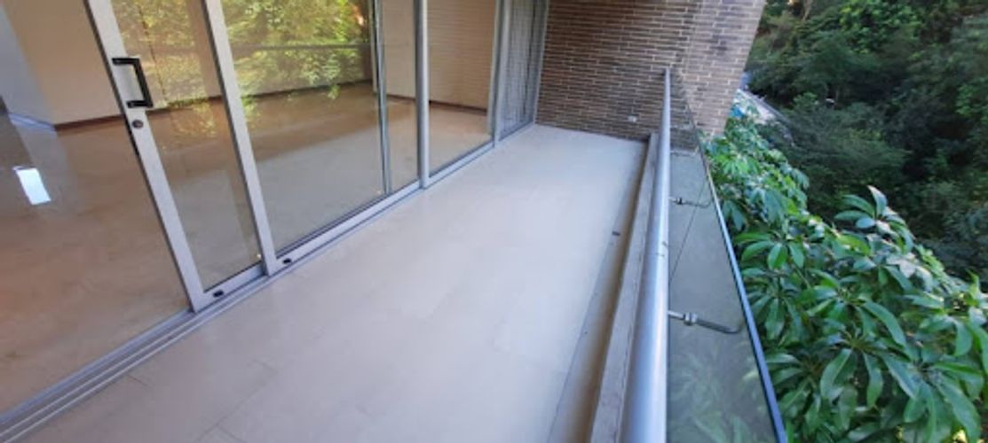 Apartamento de 3 alcobas en arriendo en Vizcaya, Medellín, 168 m² · foto 23 de 24