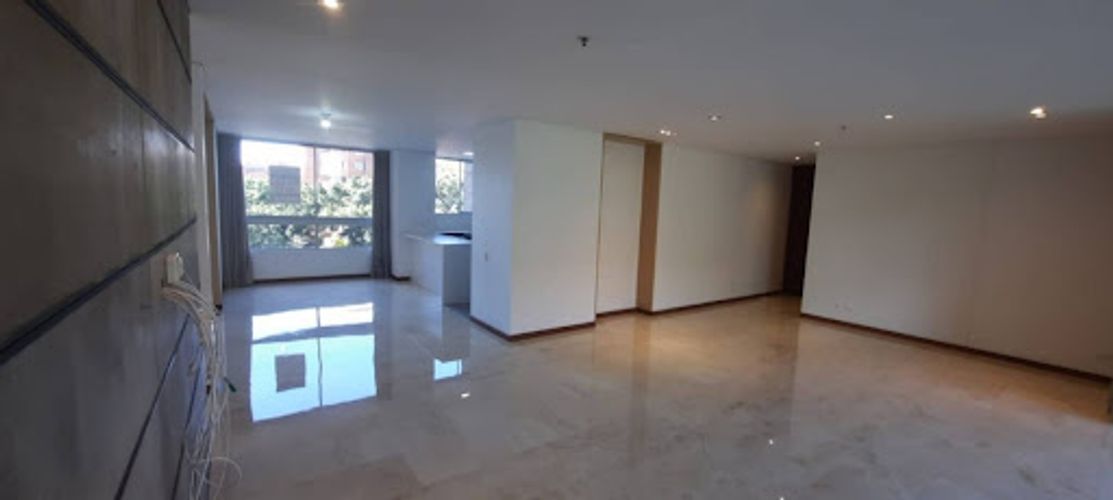 Apartamento de 3 alcobas en arriendo en Vizcaya, Medellín, 168 m² · foto 24 de 24