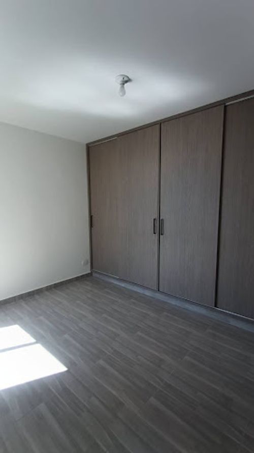 Apartamento de 3 alcobas en arriendo en Cimarronas, Rionegro, 52 m² · foto 2 de 11