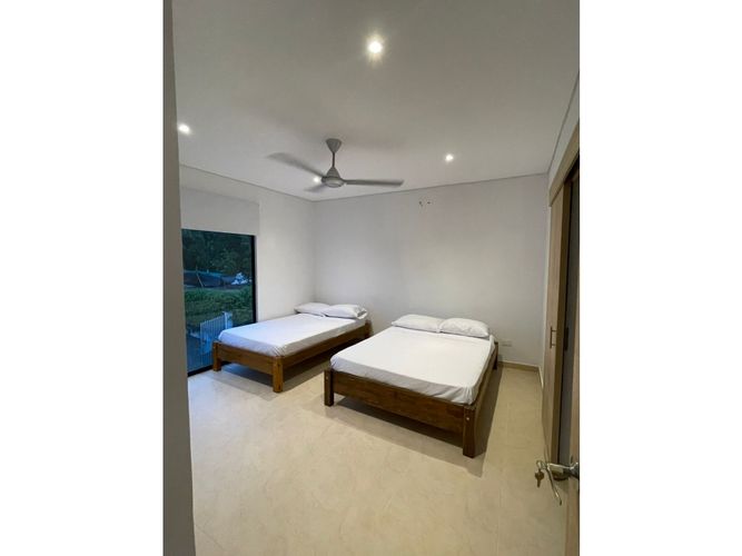 Casa de 4 alcobas en venta en Las Varas, Ricaurte, 220 m² · foto 12 de 24