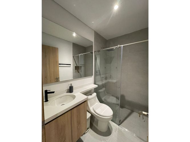 Casa de 4 alcobas en venta en Las Varas, Ricaurte, 220 m² · foto 15 de 24