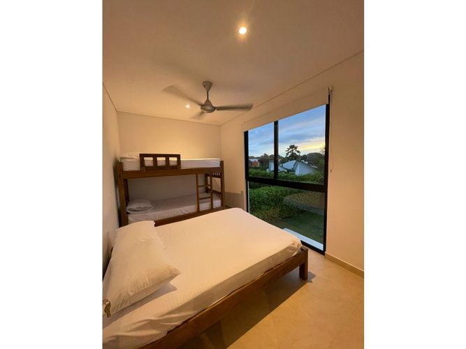 Casa de 4 alcobas en venta en Las Varas, Ricaurte, 220 m² · foto 17 de 24