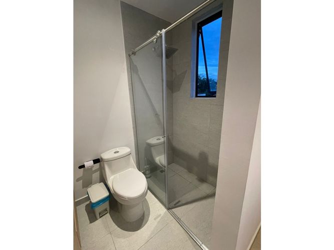 Casa de 4 alcobas en venta en Las Varas, Ricaurte, 220 m² · foto 20 de 24