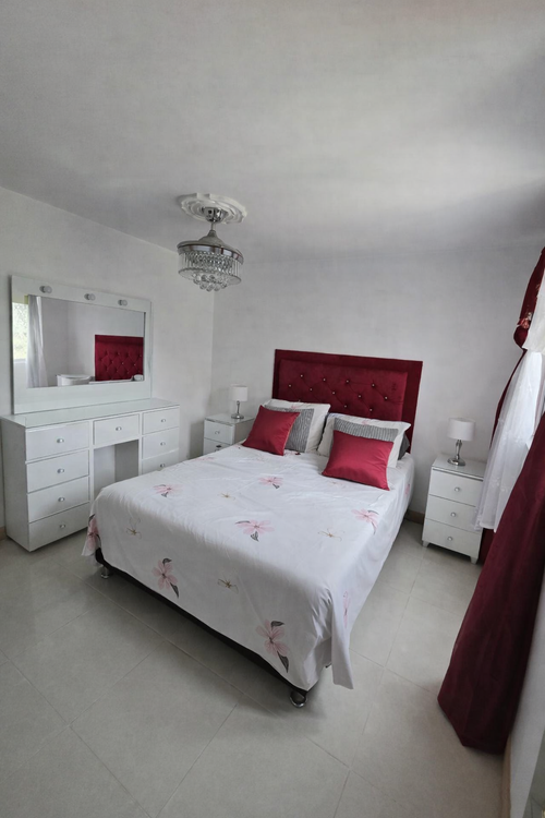 Apartamento de 3 alcobas en venta en Las Lomitas, Sabaneta, 81 m² · foto 4 de 13