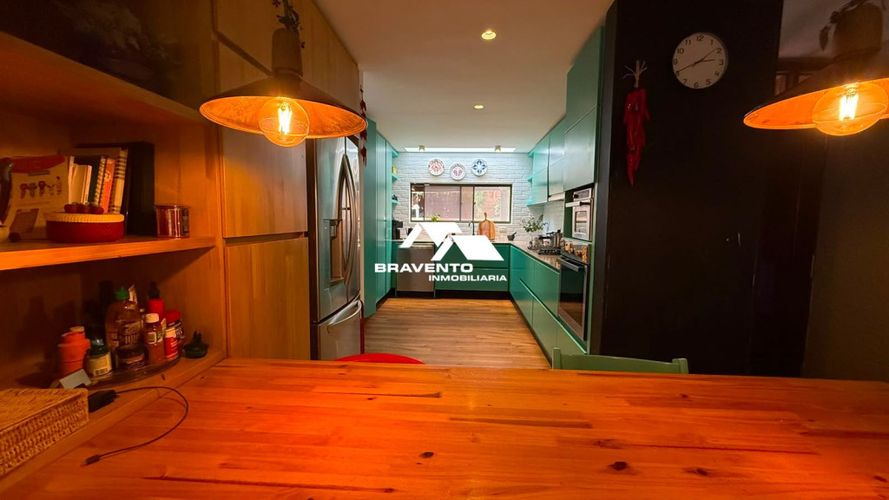 Casa de 3 alcobas en venta en La Calera, Medellín, 265 m² · foto 2 de 15