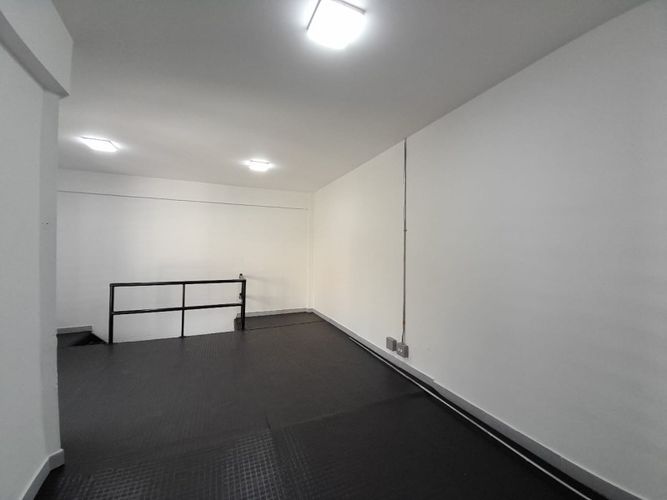 Local en arriendo en El Poblado, Medellín, 26 m² · foto 5 de 6