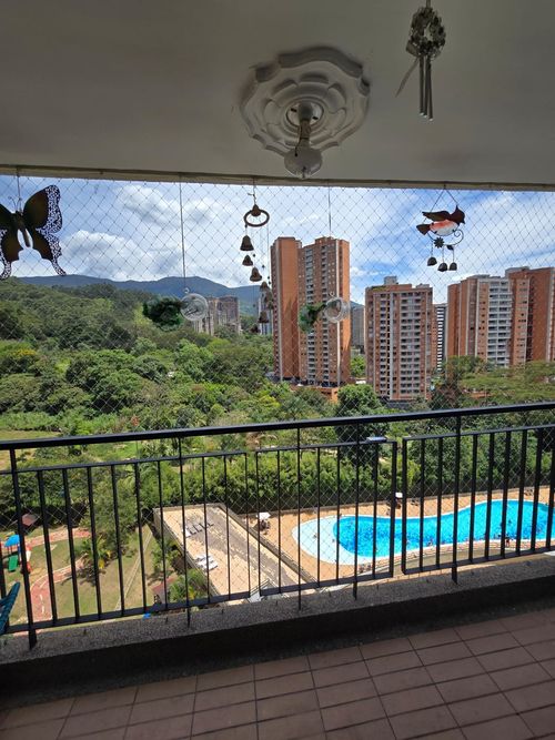 Apartamento de 3 alcobas en venta en Las Lomitas, Sabaneta, 81 m² · foto 12 de 13