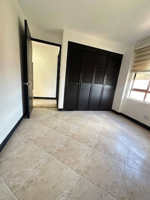 Apartamento de 3 alcobas en arriendo en Castropol, Medellín, 85 m² · foto 19 de 24