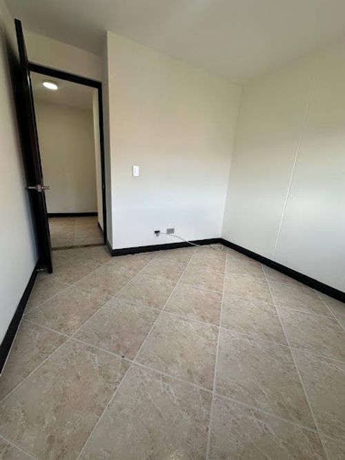 Apartamento de 3 alcobas en arriendo en Castropol, Medellín, 85 m² · foto 21 de 24