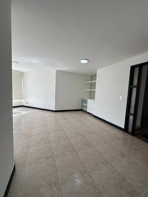 Apartamento de 3 alcobas en arriendo en Castropol, Medellín, 85 m² · foto 23 de 24