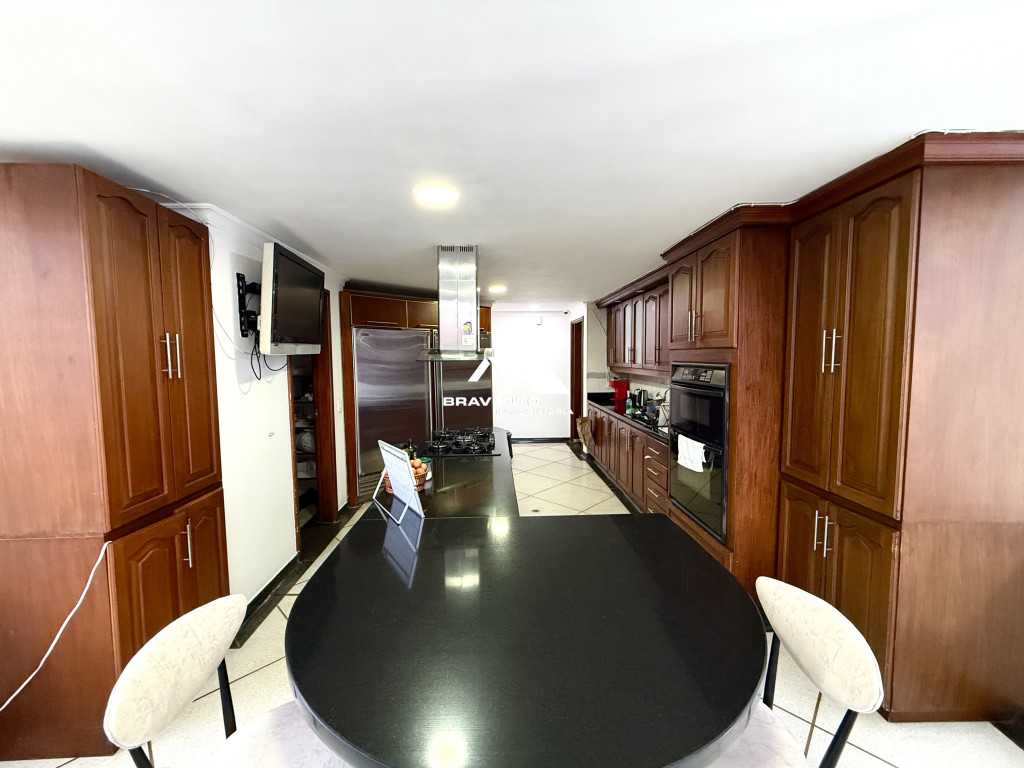 Apartamento en arriendo en Los Balsos, Medellín · foto 6 de 24