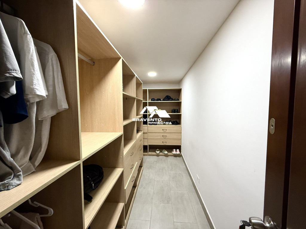 Apartamento en arriendo en Los Balsos, Medellín · foto 10 de 24