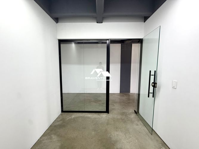 Oficina en arriendo en Simon Bolivar, Itagüí, 200 m² · foto 4 de 15