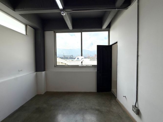 Oficina en arriendo en Simon Bolivar, Itagüí, 200 m² · foto 5 de 15