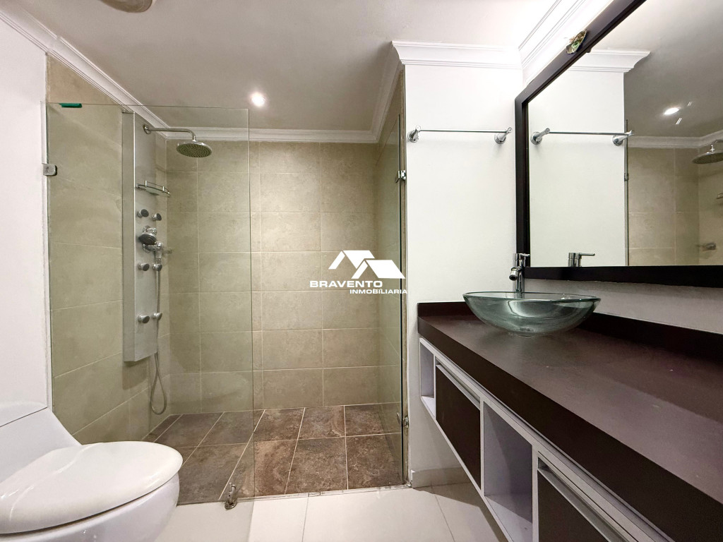 Apartamento en arriendo en Castropol, Medellín · foto 7 de 18