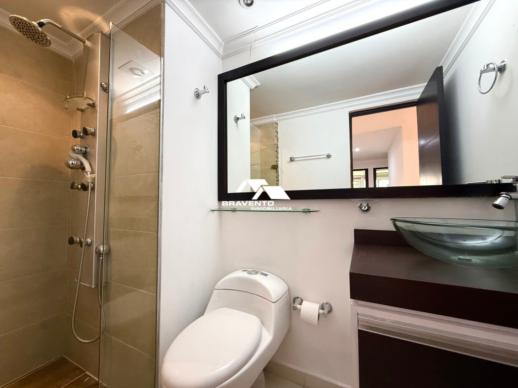 Apartamento en arriendo en Castropol, Medellín · foto 10 de 18