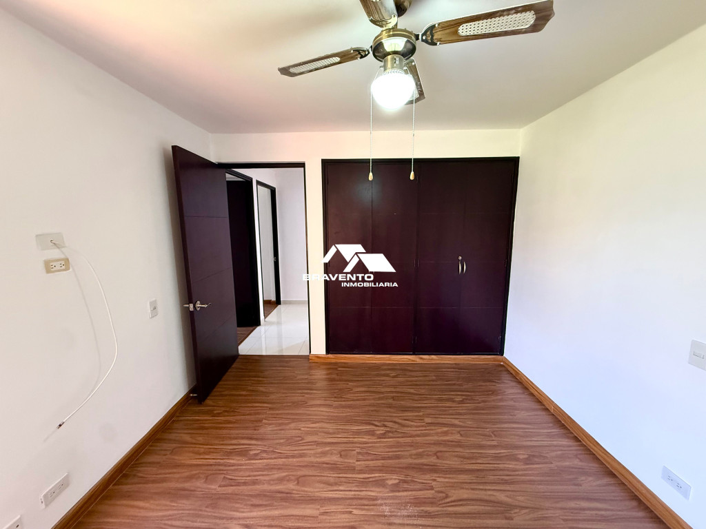 Apartamento en arriendo en Castropol, Medellín · foto 11 de 18