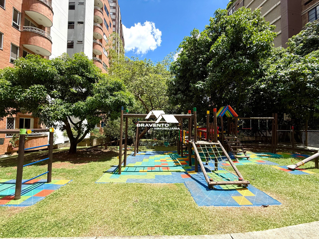 Apartamento en arriendo en Castropol, Medellín · foto 17 de 18