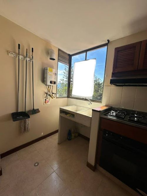 Apartamento de 2 alcobas en arriendo en Cola Del Zorro, Medellín, 65 m² · foto 2 de 19