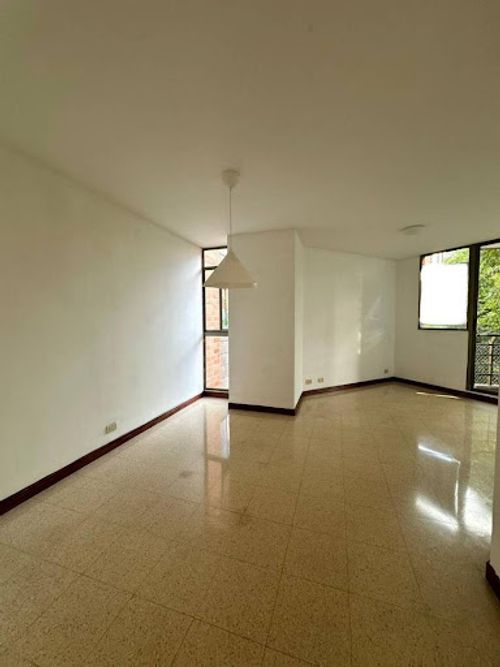 Apartamento de 2 alcobas en arriendo en Cola Del Zorro, Medellín, 65 m² · foto 5 de 19