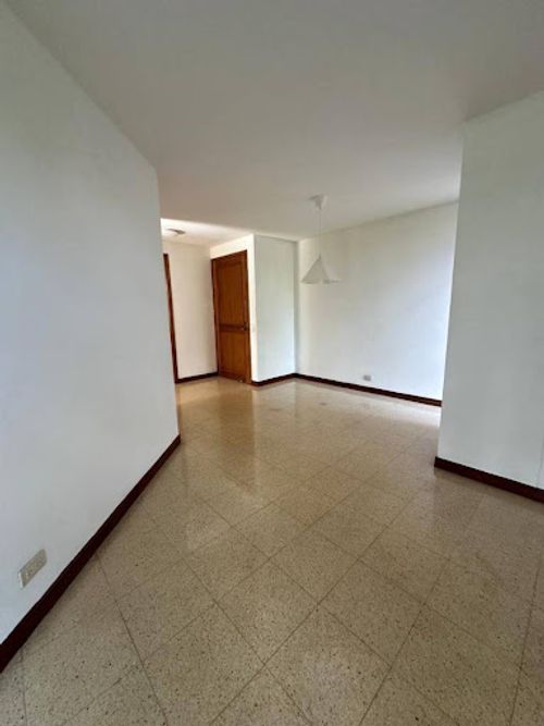 Apartamento de 2 alcobas en arriendo en Cola Del Zorro, Medellín, 65 m² · foto 8 de 19