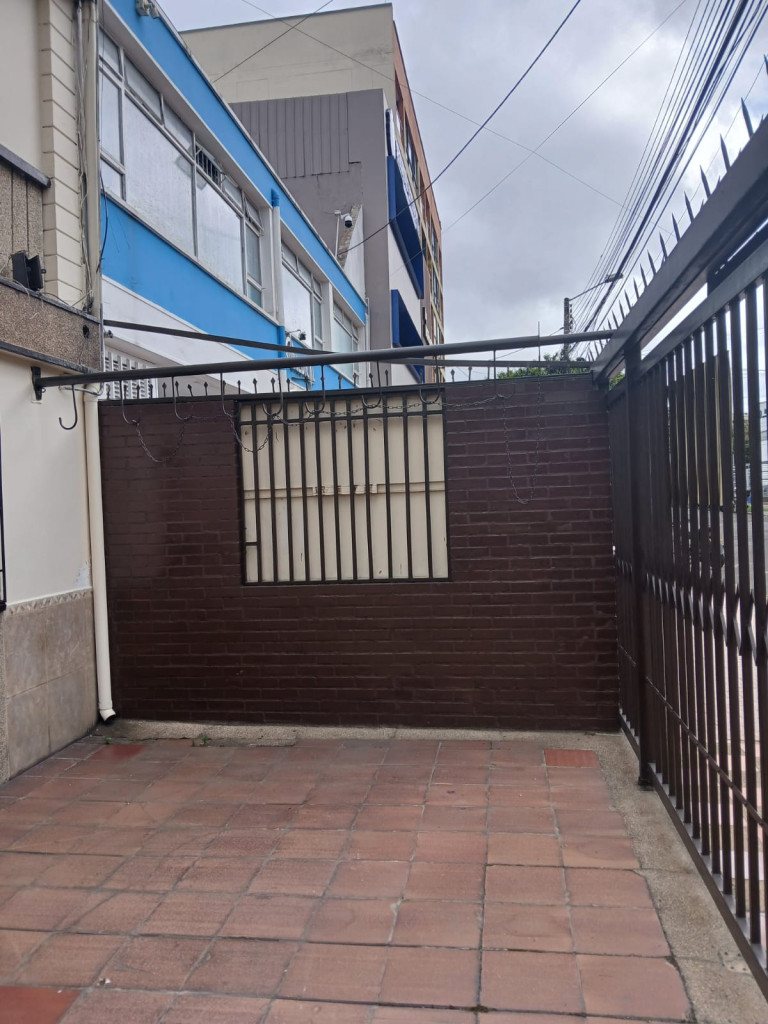Casa en venta en La Castellana, Bogotá · foto 6 de 24