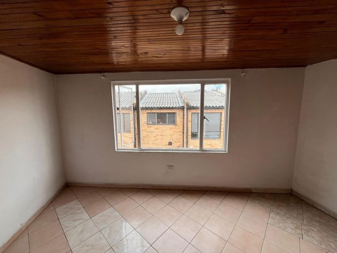 Casa de 5 alcobas en venta en Metropolis, Bogotá, 290 m² · foto 4 de 16