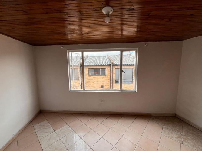 Casa de 5 alcobas en venta en Metropolis, Bogotá, 290 m² · foto 8 de 16