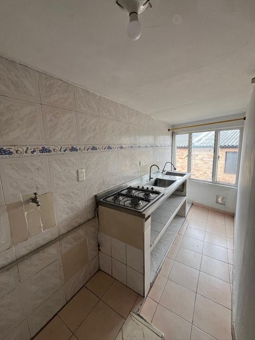 Casa de 5 alcobas en venta en Metropolis, Bogotá, 290 m² · foto 9 de 16