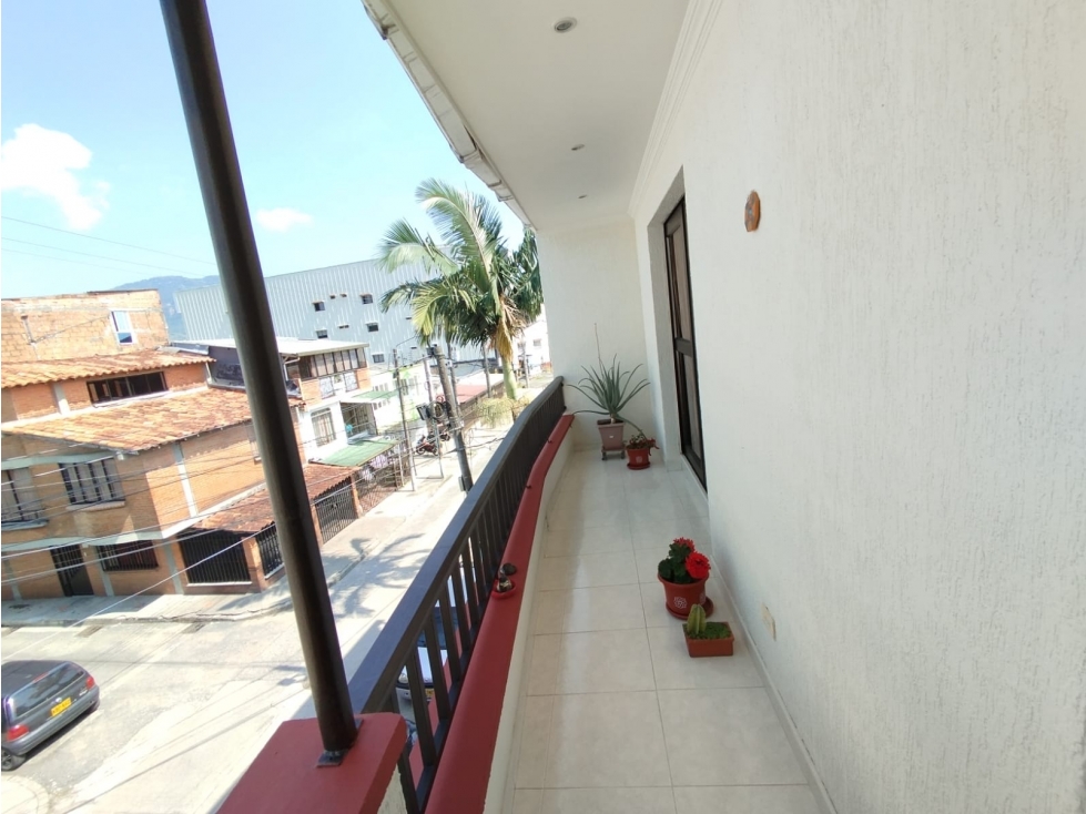 Casa en venta en Santa Monica, Dosquebradas · foto 13 de 14