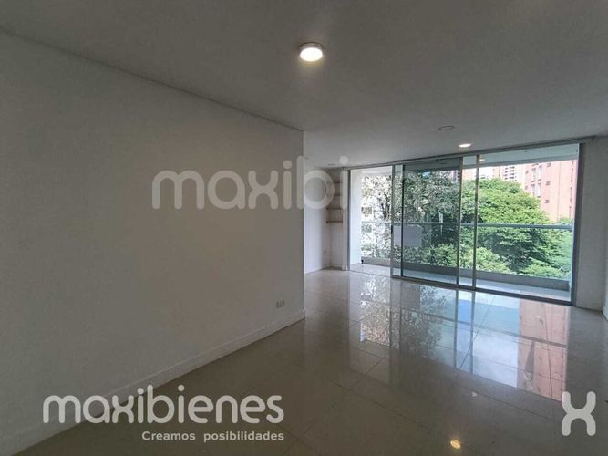 Apartamento de 3 alcobas en arriendo en Santa María De Los Ángeles, Medellín, 140 m² · foto 4 de 16