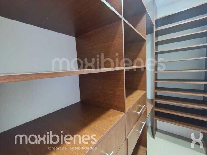 Apartamento de 3 alcobas en arriendo en Santa María De Los Ángeles, Medellín, 140 m² · foto 10 de 16