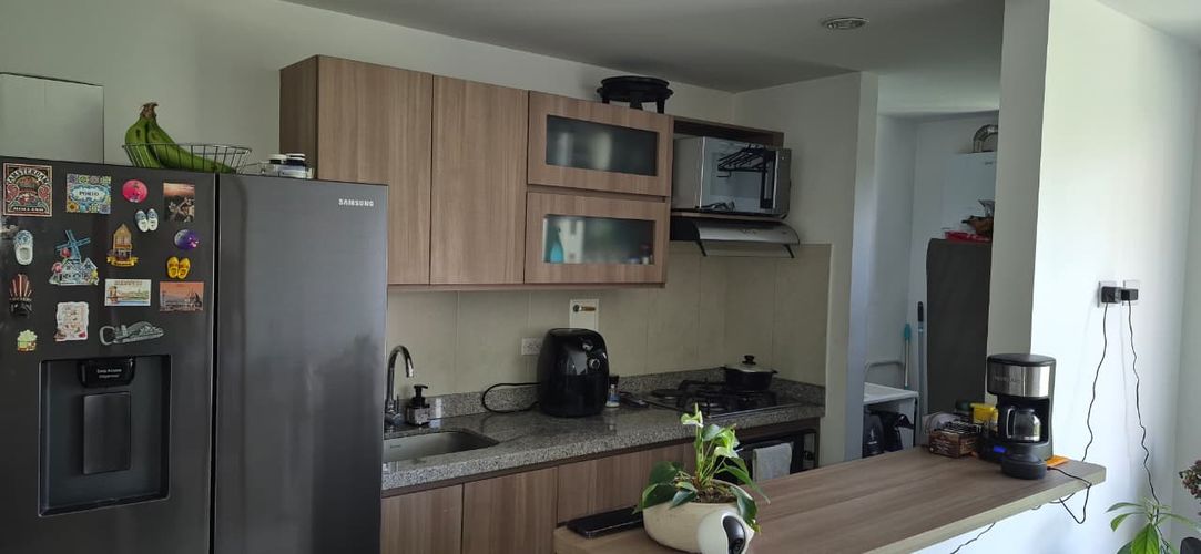 Apartamento de 1 alcoba en venta en Rionegro, 42 m² · foto 2 de 11