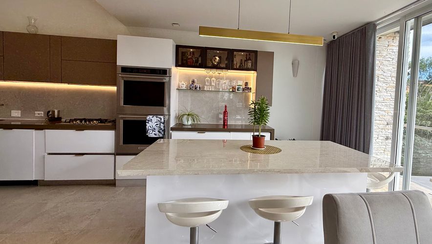 Casa de 6 alcobas en venta en Ruitoque Condominio, Floridablanca, 445 m² · foto 4 de 20