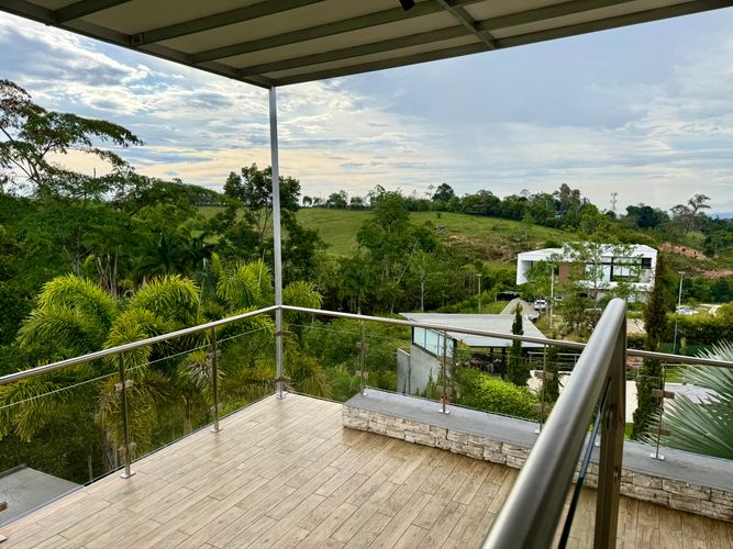 Casa de 6 alcobas en venta en Ruitoque Condominio, Floridablanca, 445 m² · foto 11 de 20
