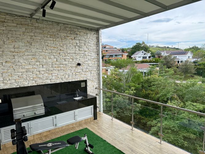 Casa de 6 alcobas en venta en Ruitoque Condominio, Floridablanca, 445 m² · foto 13 de 20