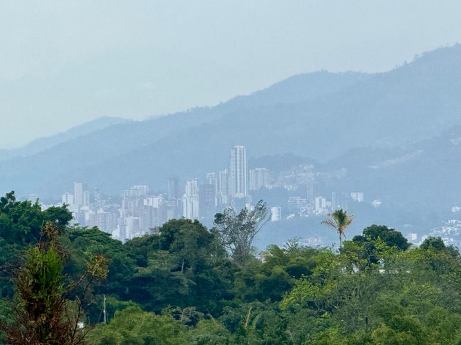 Casa de 6 alcobas en venta en Ruitoque Condominio, Floridablanca, 445 m² · foto 16 de 20